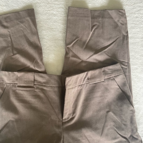 Daisy Fuentes Khaki Pants Size 8 - Picture 5 of 5